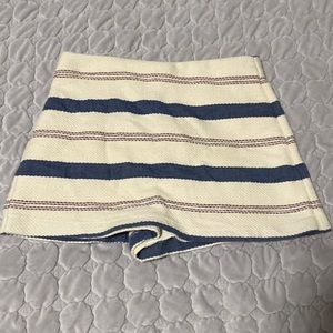 NWOT. Zara size M skort 100% cotton